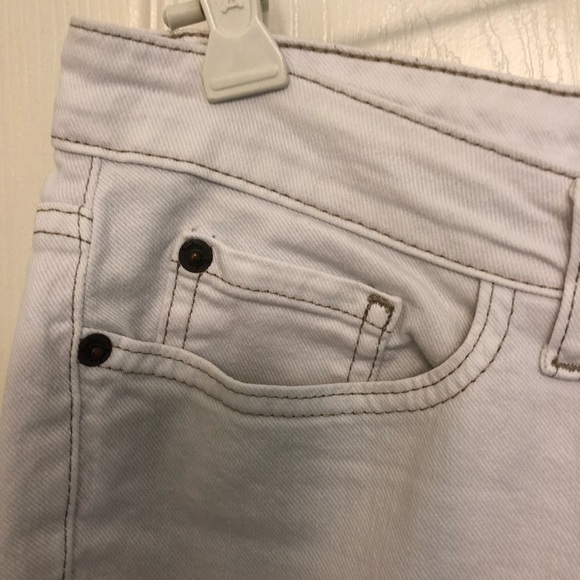 📣HP📣 Boden White Capri Jeans Size 6P - Picture 7 of 8